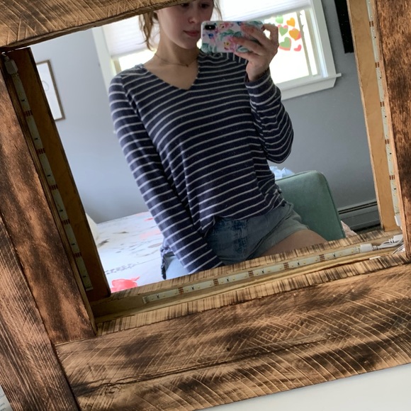 Blue and white striped sweater - Picture 2 of 4